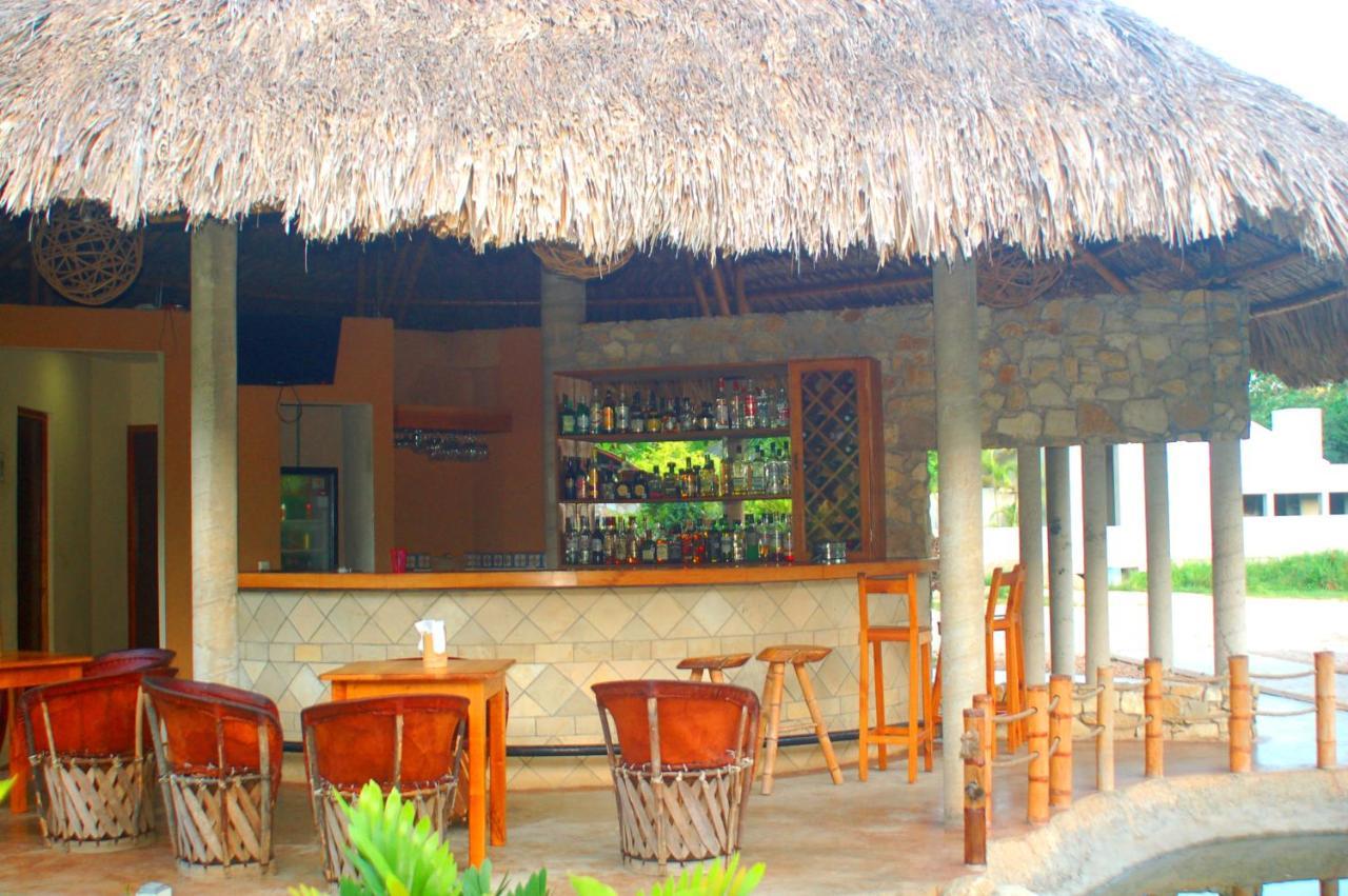 Axkan Palenque, Shows En Vivo & Gastronomia Mar Y Tierra & Travel Agency エクステリア 写真