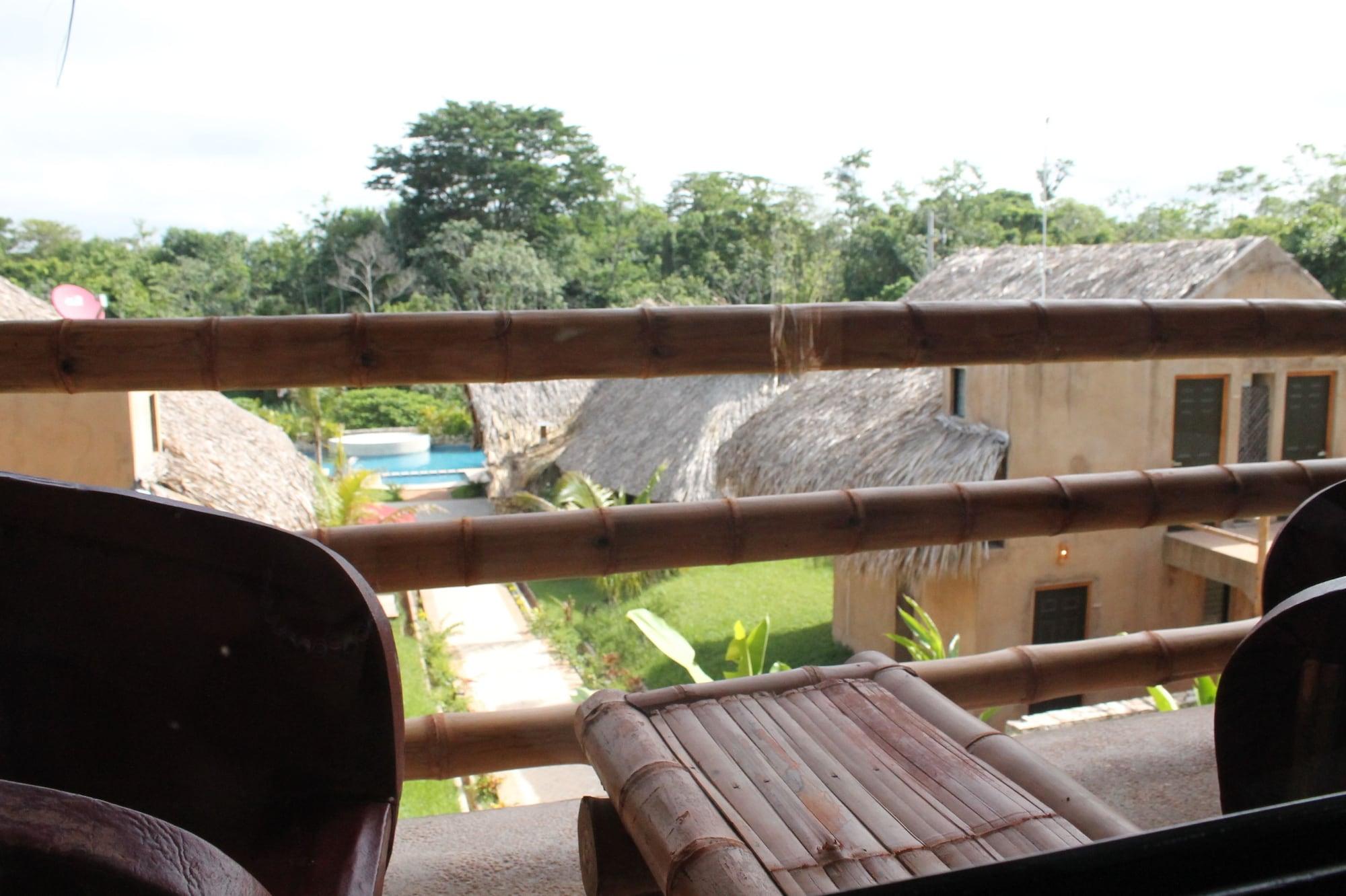 Axkan Palenque, Shows En Vivo & Gastronomia Mar Y Tierra & Travel Agency エクステリア 写真